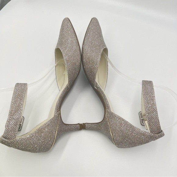 Anne Klein Womens Fabulist Textured Platinum Point Toe Heels Pumps Shoes 8 NEW - Picture 6 of 11